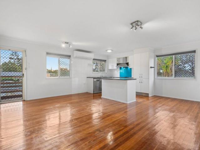 Spacious Highset Home Upstairs only Water Included