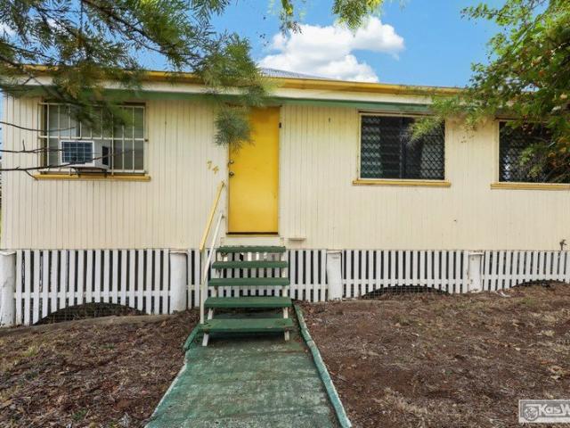 SPACIOUS HIGHSET 3 BEDROOM +STUDY OR 4th BEDROOM 994m2 CORNER ALLOTMENT