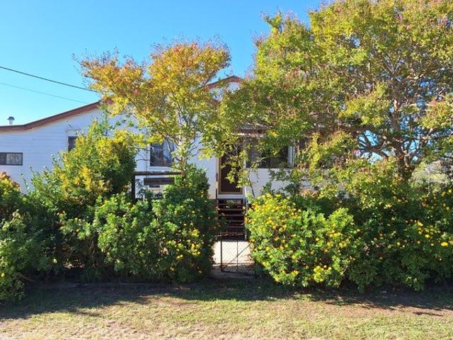 Spacious Home Over 2 Acres Sheds and Cottage