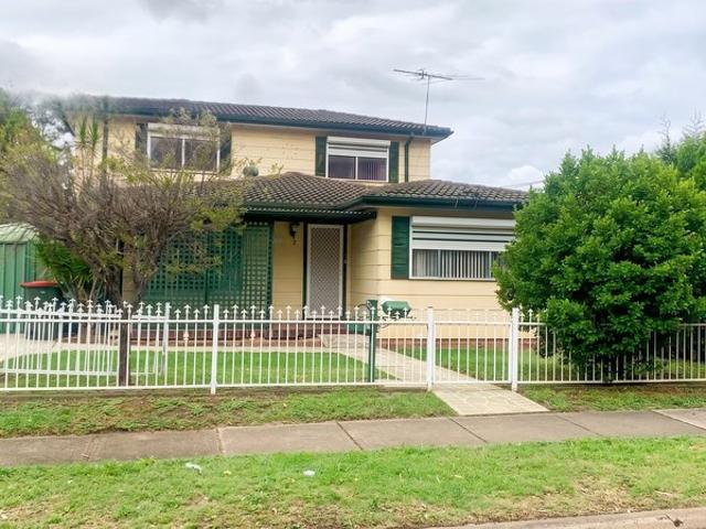 Spacious Home Offering Dual Living Potential