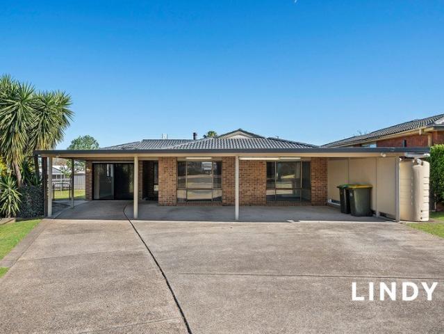 SPACIOUS HOME ON FANTASTIC BLOCK!