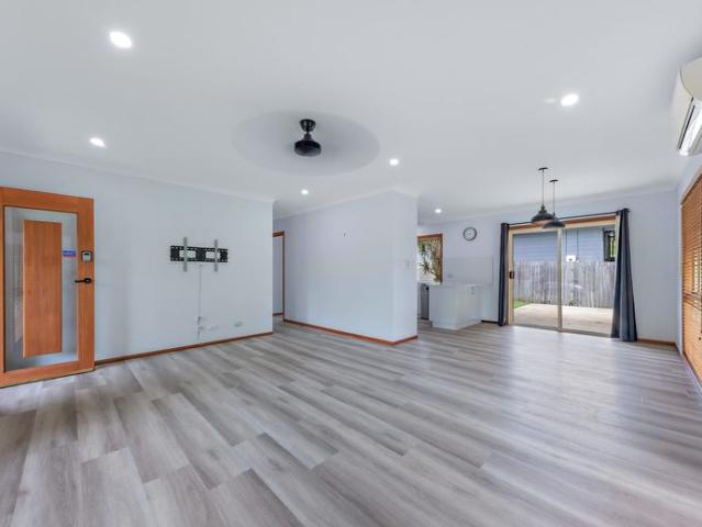 Spacious Home on Large Corner Block – Yard Maintenance Included!