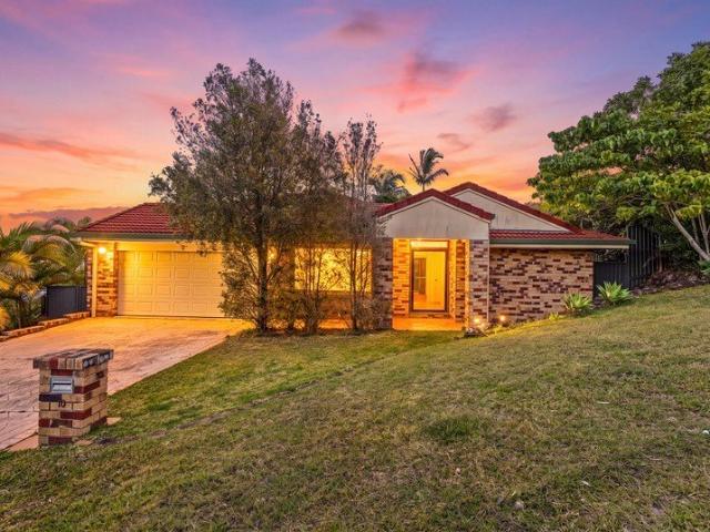 SPACIOUS HOME ON LARGE, ELEVATED BLOCK IN PRIME LOCATION TENDER CLOSE: 21/09/2026