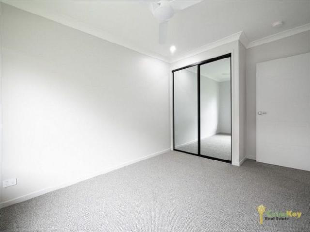 Spacious Home Close to Clifton Beach!