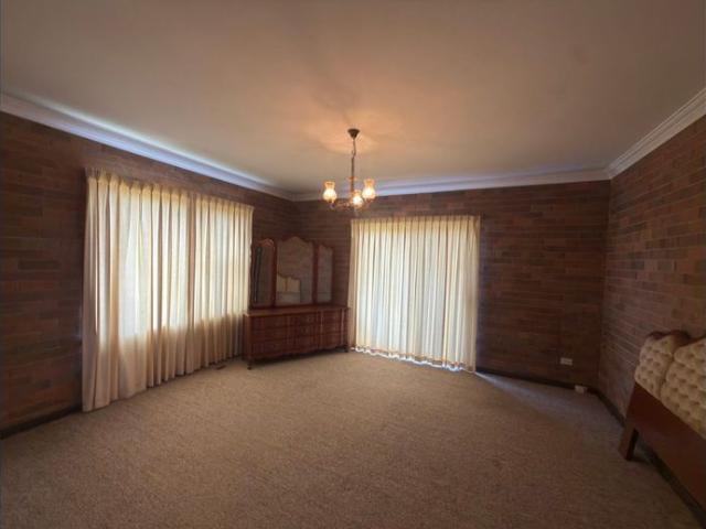 Spacious Home Close To Goulburn CBD $700 Per Week