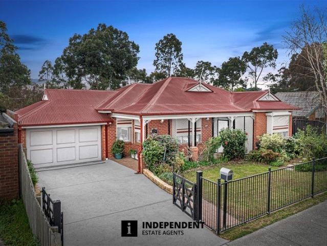 Spacious Home Featuring a Fully Self Contained Bungalow