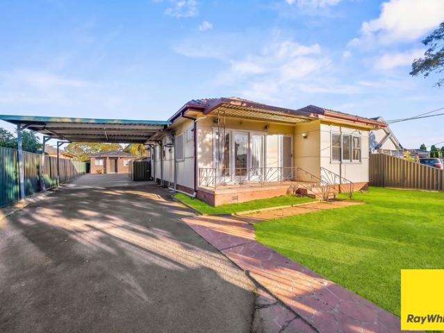 SPACIOUS HOME FOR LEASE IN LANSVALE !
