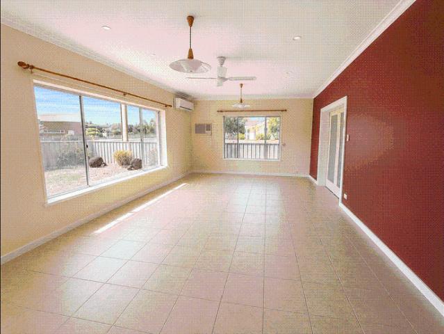 Spacious home in a convenient Berri location