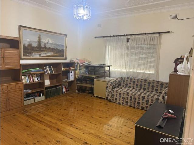 Spacious Home in a Convenient Denistone Location