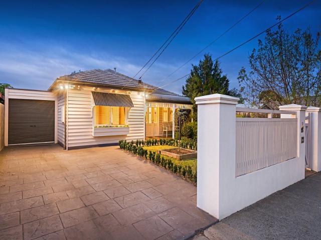 Spacious home in a convenient Reservoir location