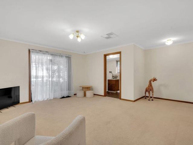 Spacious Home in a Sought After Neighbourhood