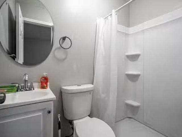 Spacious Home in Conley, GA – Includes 2 Fridges! ‍ id. 10331
