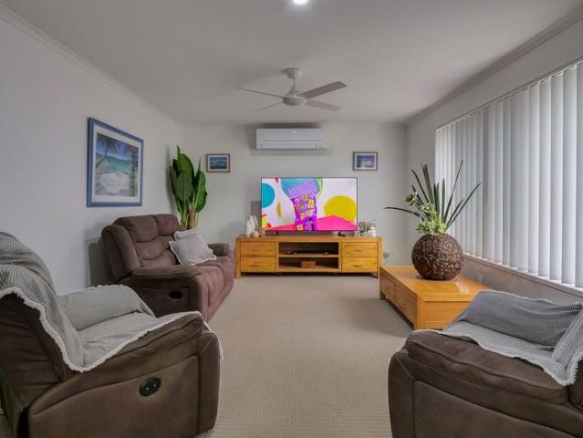 Spacious Home in Eli Waters