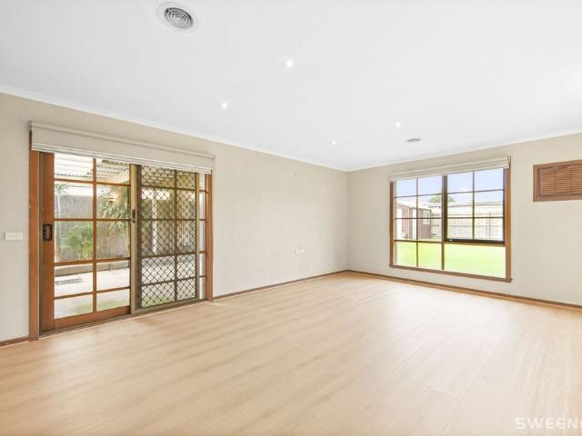 Spacious home in quiet and convenient location