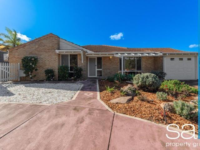 Spacious Home in Sought After Suburb!