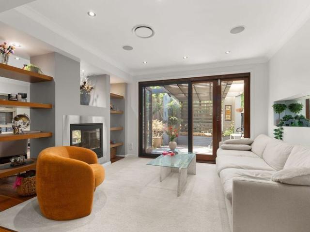Spacious Home in the Heart of North Lakes