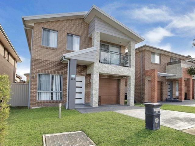 Spacious Home in Thriving Kellyville Ridge