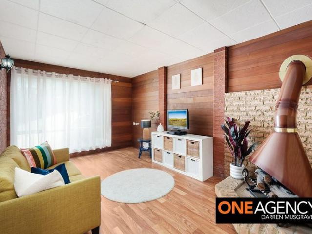 Spacious Home, Quiet Location, Stunning Panoramic Views!