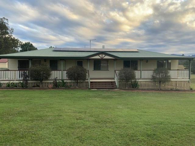 Spacious Home set amongst a semi rural outlook RENT INCLUDES LAWN MAINTENANCE