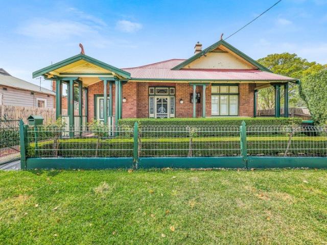 Spacious Home with Charm in Quiet Street