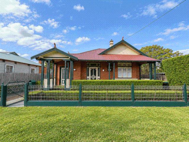 Spacious Home with Charm in Quiet Street