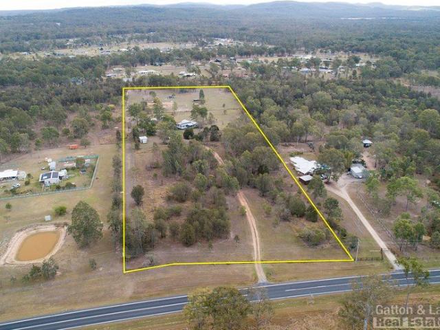 Spacious Home with Bore, Sheds & Solar on 11 Acres