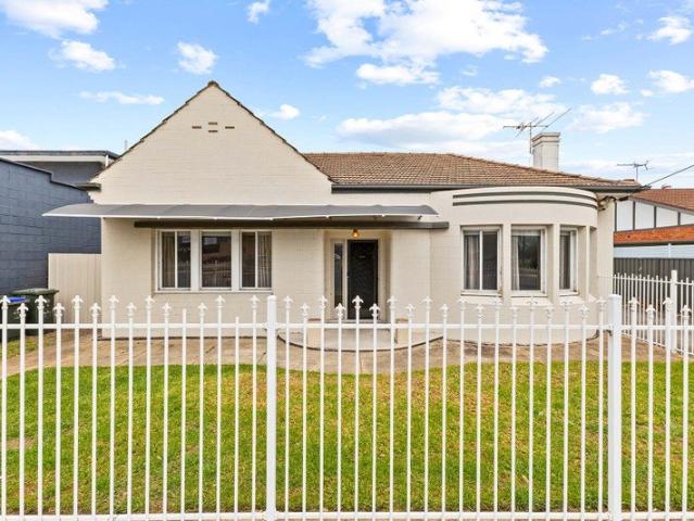 Spacious Home with Everything you need on your Doorstep!