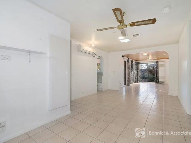 SPACIOUS HOME WITH EXCELLENT ENTERTAINING SPACES