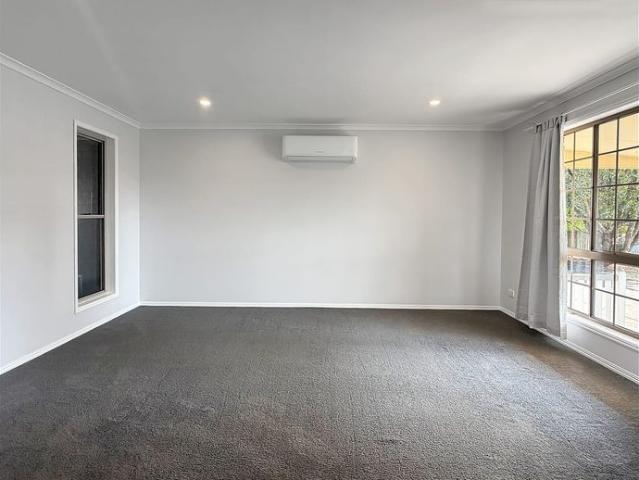 Spacious Home with Multiple Air Conditioned Living Areas