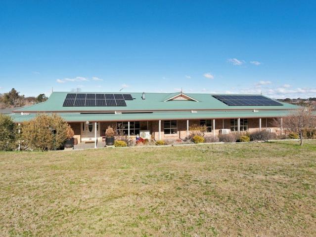Spacious Home with Multiple Living Areas on Large Block