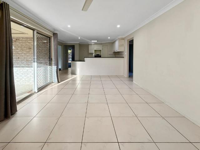 Spacious Home with Solar & Multiple Living Areas