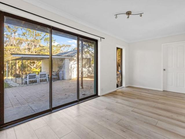 Spacious Home With Separate Office With Kitchenette