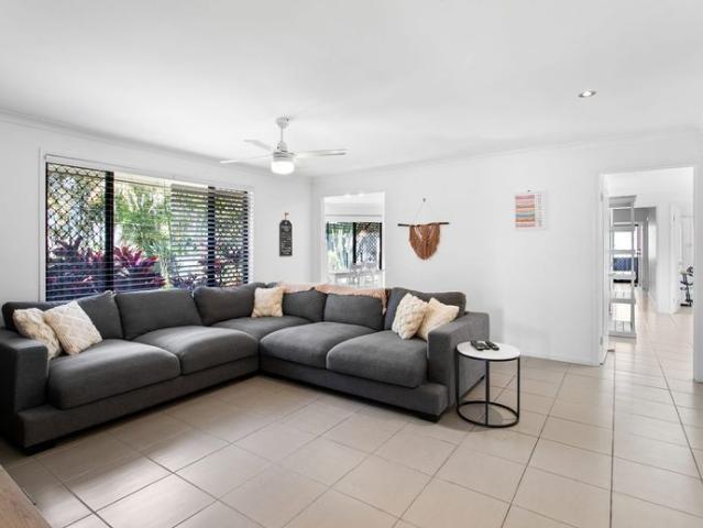 Spacious Home with Services Pool, Multiple Living Areas & Great Location