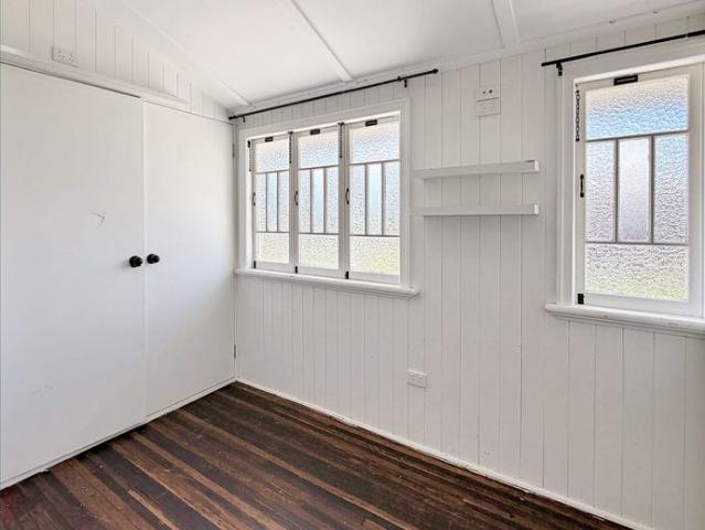 Spacious Home with Shed & Retreat