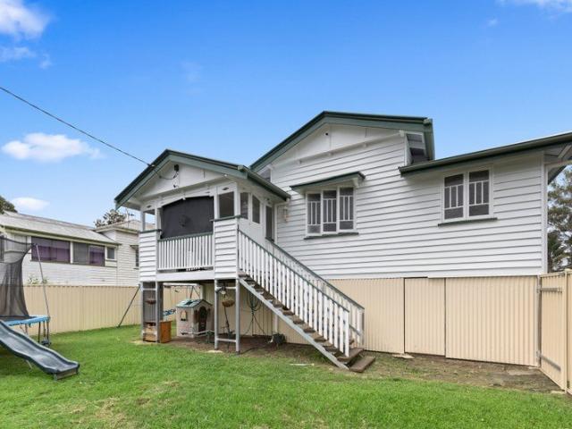 Spacious Home with Shed & Retreat