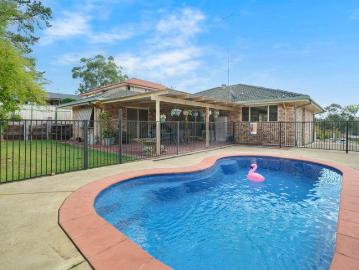 SPACIOUS HOME WITH POOL!