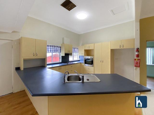 Spacious Home with Workshop and Ample Parking
