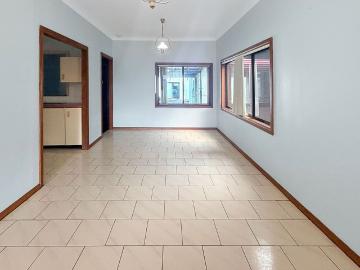Spacious Home with Water Included
