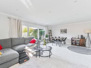 Spacious House, Central Beckenham Has a House
