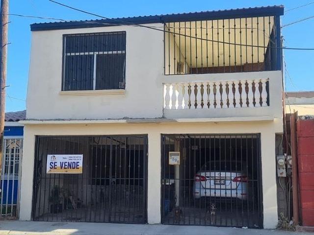 Spacious house for rent in Puertas Del Sol Mexicali, B.C !