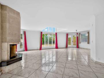Spacious house in Epalinges