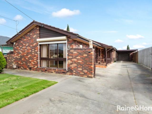 Spacious House in Great Pocket of St Albans East