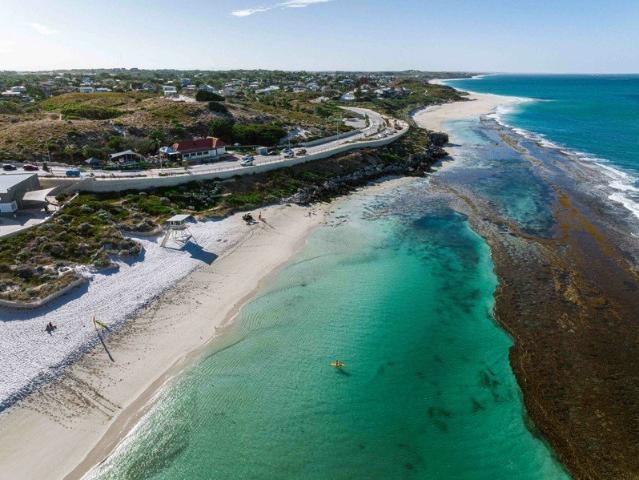 Spacious House & Land | Beach, Train & Golf Lifestyle