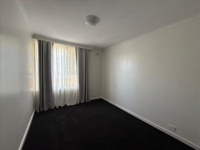 Spacious & Ideally Located!