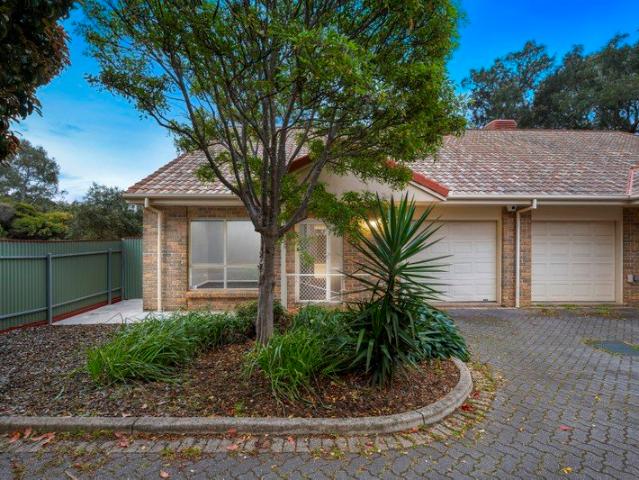 Spacious, Immaculate & Low Maintenance Living Overlooking the Reserve