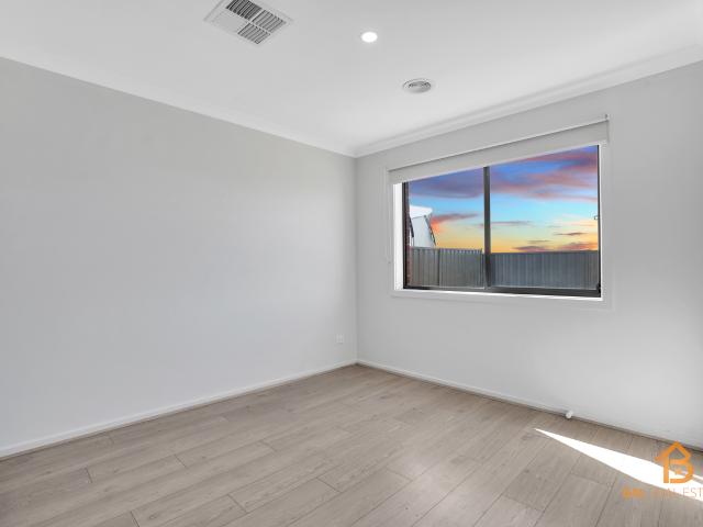 Spacious & Immaculately Presented Family Home In Peaceful Locale