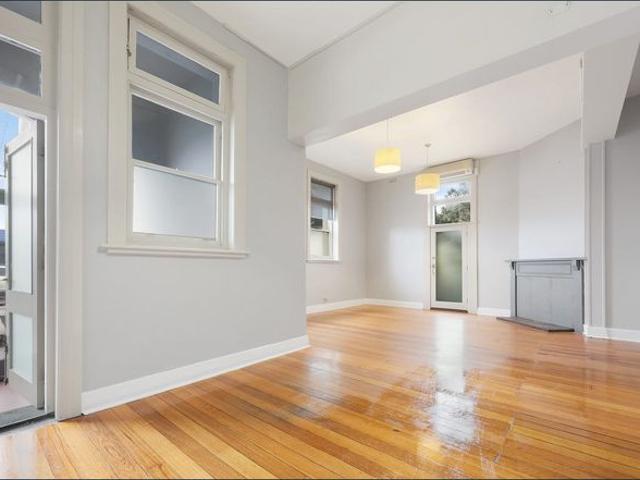 Spacious Inner Town Apartment Living