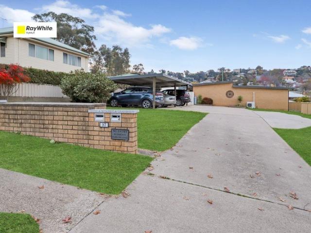 Spacious Inner town Two Bedroom Living