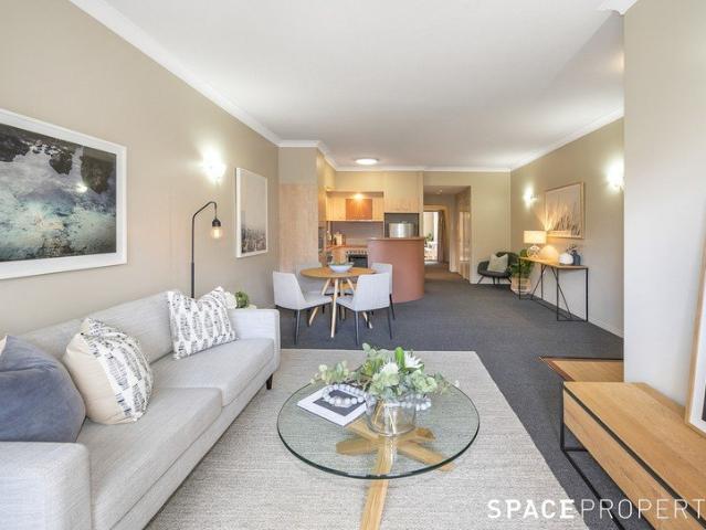 Spacious Inner City Apartment with Exceptional Outdoor Living