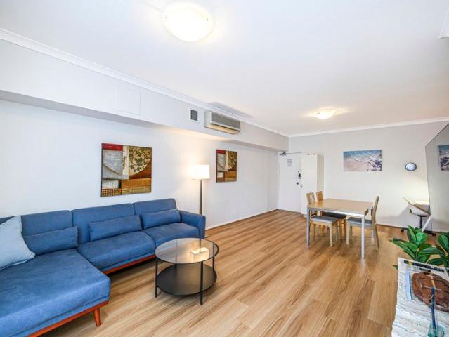 SPACIOUS INNER CITY APARTMENT WITH RESORT STYLE FACILITIES